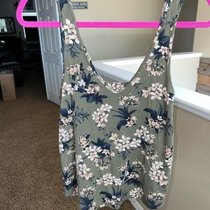 American Eagle S&S tank top